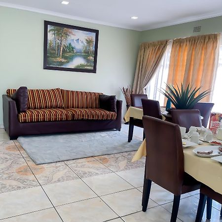 Oasis Of Life Guest House Witbank Zewnętrze zdjęcie